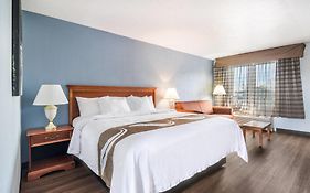 Quality Inn - On The Lake Clarksville-Boydton